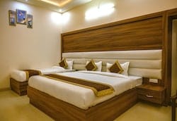 Golden Villa Sitting Area